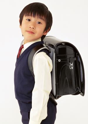 幼児から美大受験の高校生まで対応
